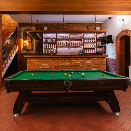 Szálloda Pod Figura Ogrodzieniec